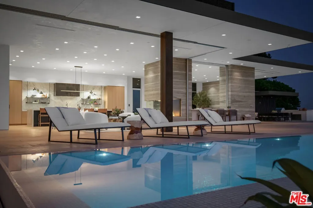 26946 Pacific Coast Hwy, Malibu, California, United States. - Photo 9