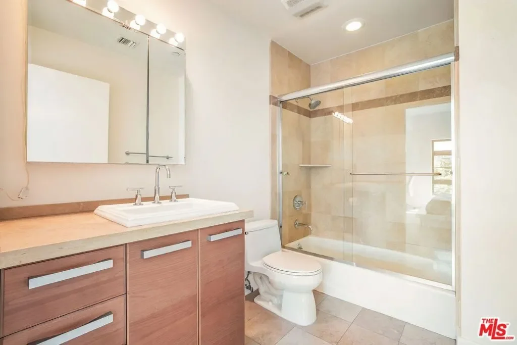 8788 Shoreham Drive 43, Los Angeles, California, United States. - Photo 11