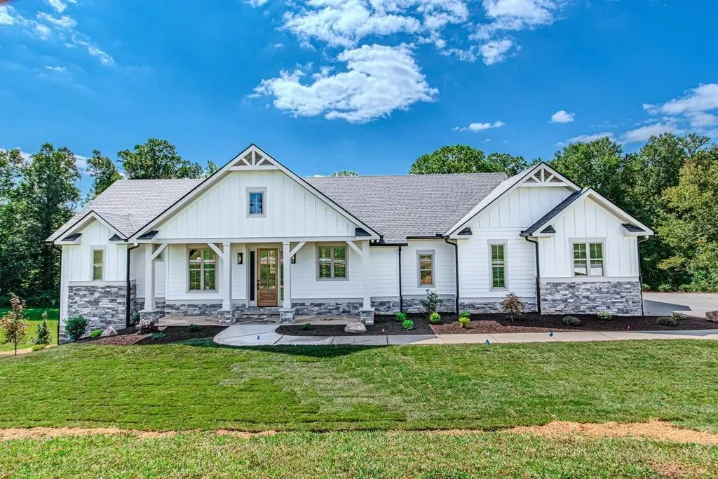 1250 Owen Glen Drive, Blairsville, Georgia, United States. - Hero Image