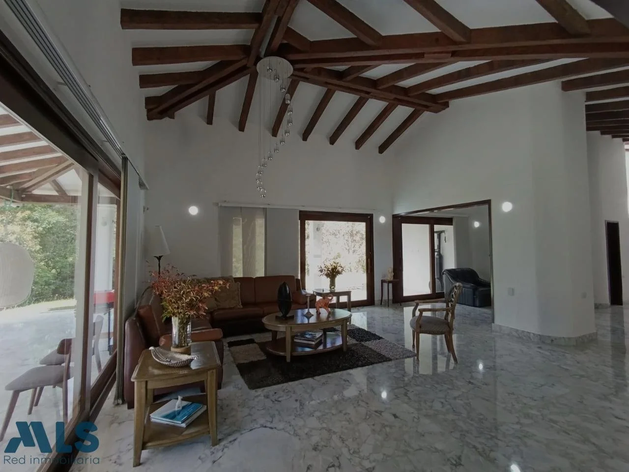 Gallery photo 1