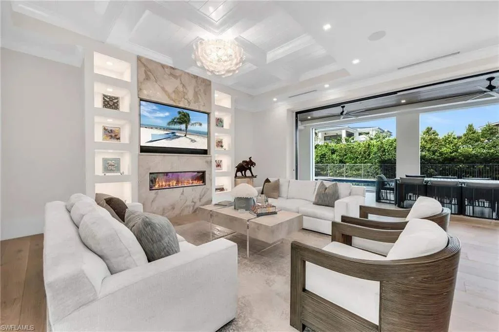 3190 Crayton RD, Naples, FL, 34103, USA, Naples, Florida, United States. - Photo 33