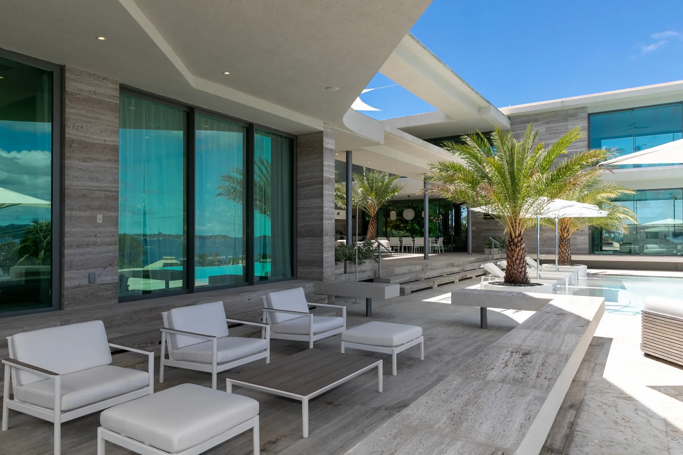 Exterior photo 9