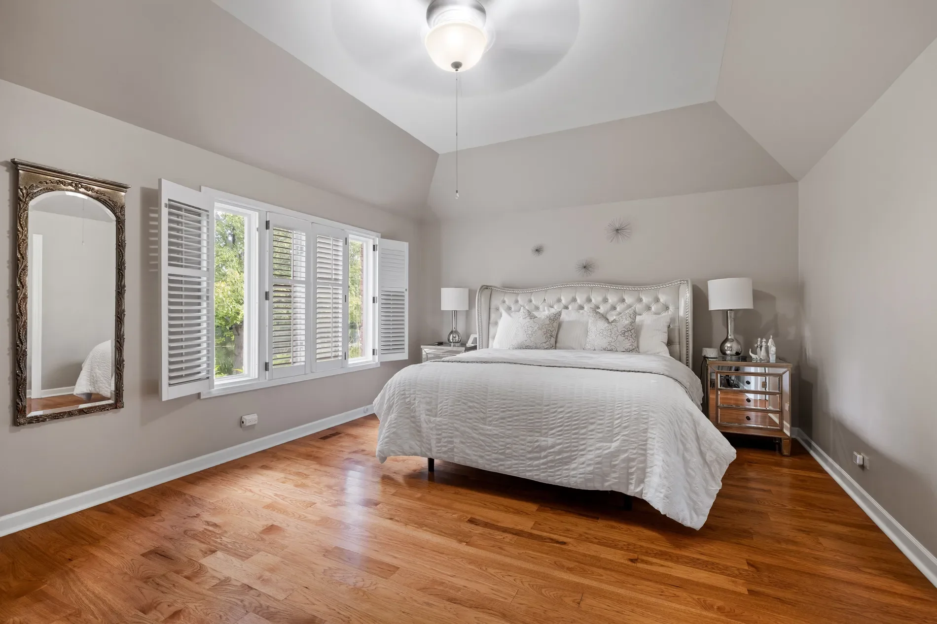 55 Chesterfield Court , Burr Ridge, IL 60522, Burr Ridge, Illinois, United States. - Photo 28
