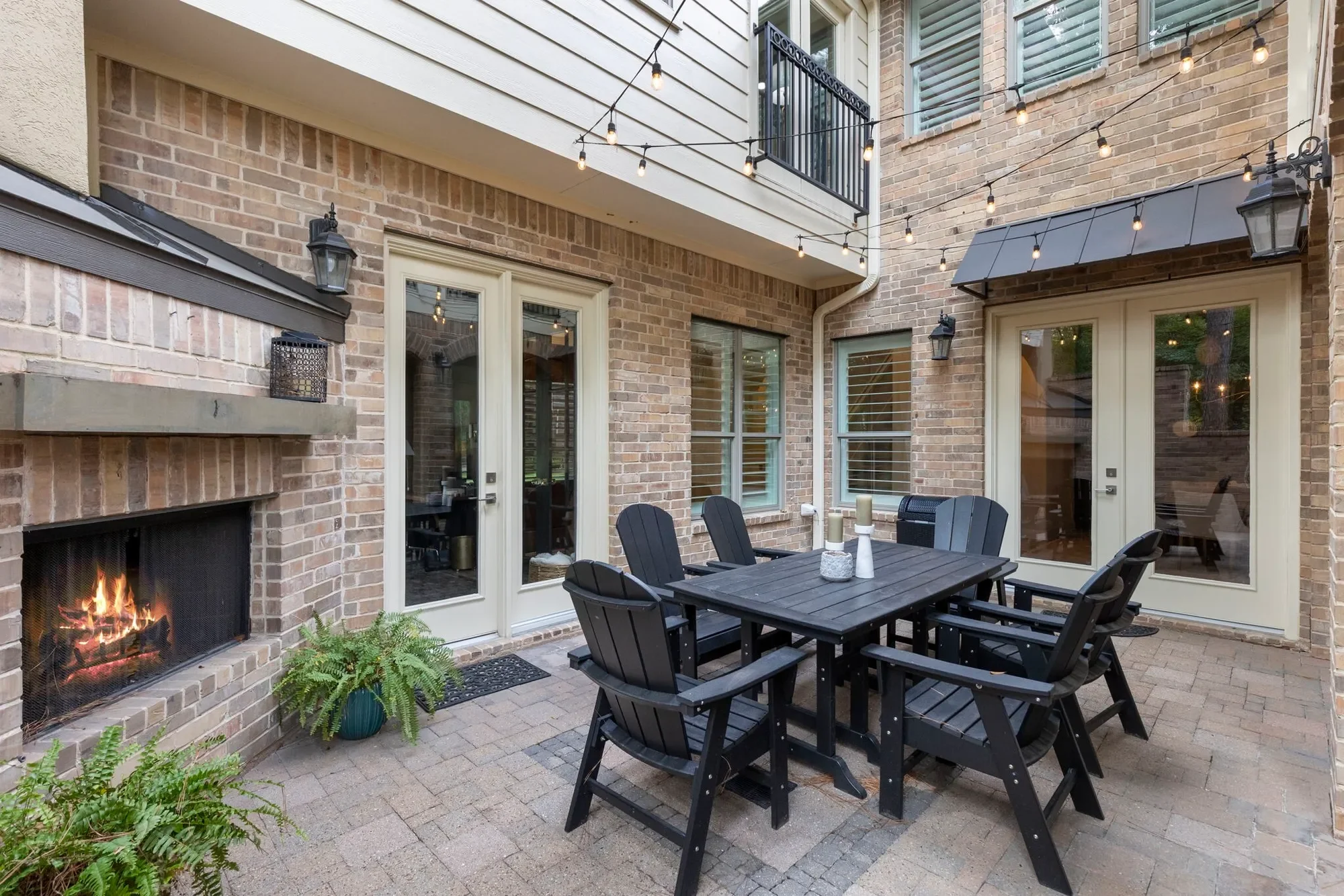 10 Mill Point Place, The Woodlands, TX 77380, The Woodlands, Texas, United States. - Photo 3