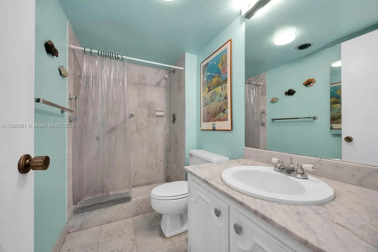 265 Grapetree Dr 110, Key Biscayne, Florida, United States. - Photo 22