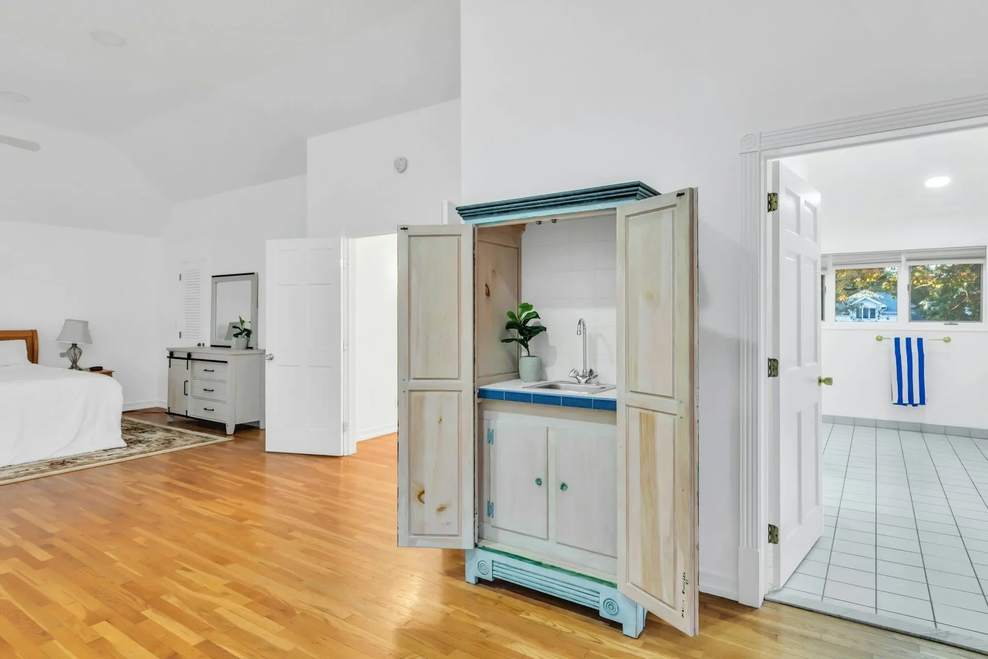 Gallery photo 5