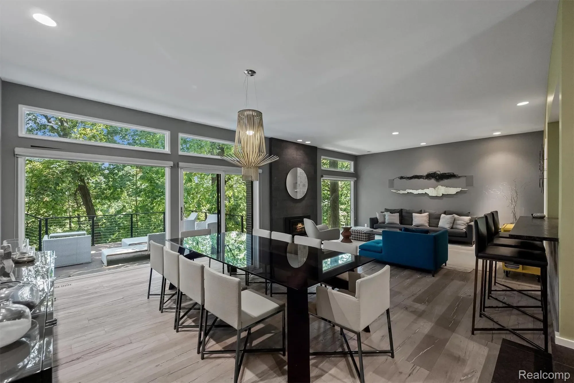 7371 Lindenmere Drive, Bloomfield Hills, MI 48301, Bloomfield Hills, Michigan, United States. - Hero Image