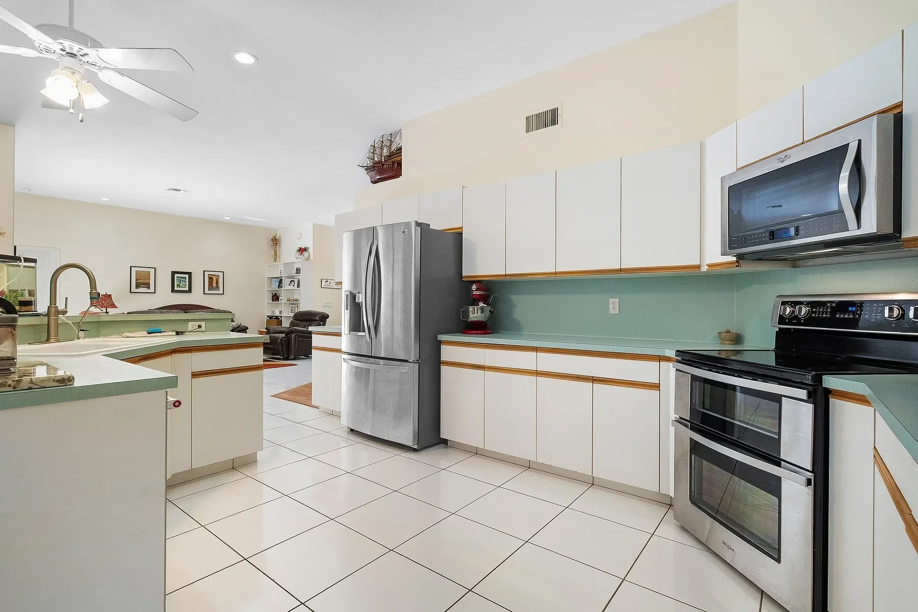 2304 SW Parkridge Place , Palm City, FL 34990, Palm City, Florida, United States. - Hero Image