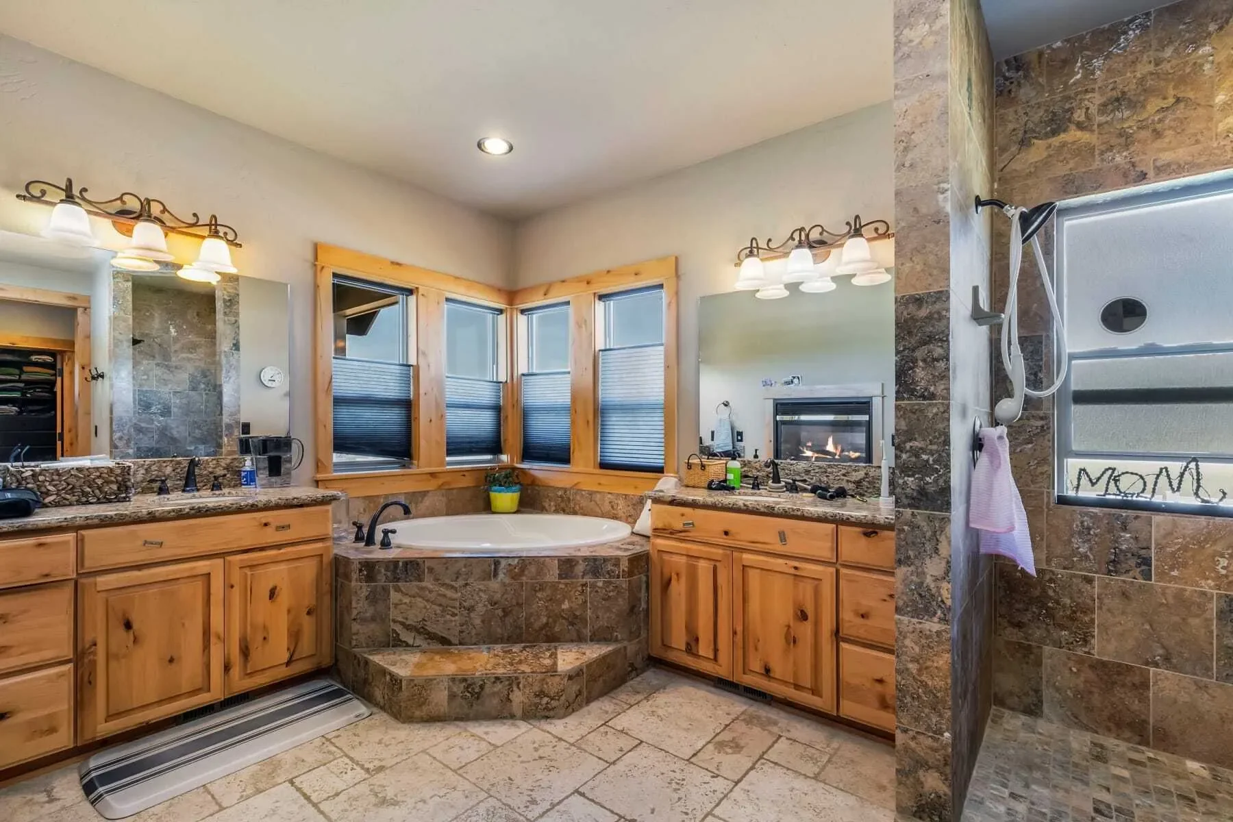 11705 SW Shumway Road , Powell Butte, OR 97753, Powell Butte, Oregon, United States. - Photo 14