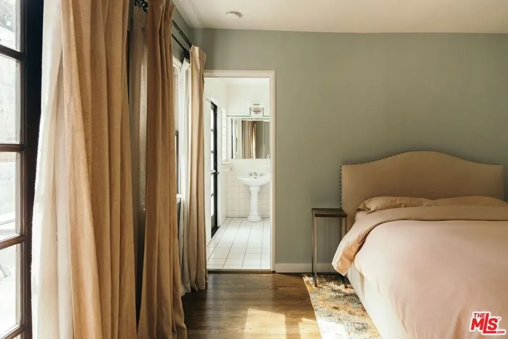 816 Hyperion Avenue, Los Angeles, California, United States. - Photo 34