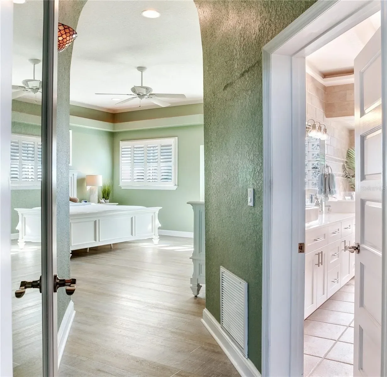 16480 REDINGTON DRIVE, REDINGTON BEACH, FL, 33708, USA, Madeira Beach, Florida, United States. - Photo 25