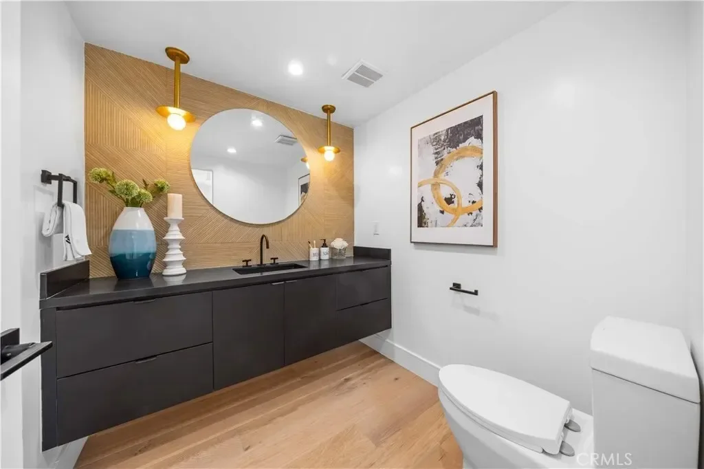 6050 E Burwood Avenue, Los Angeles, California, United States. - Photo 5