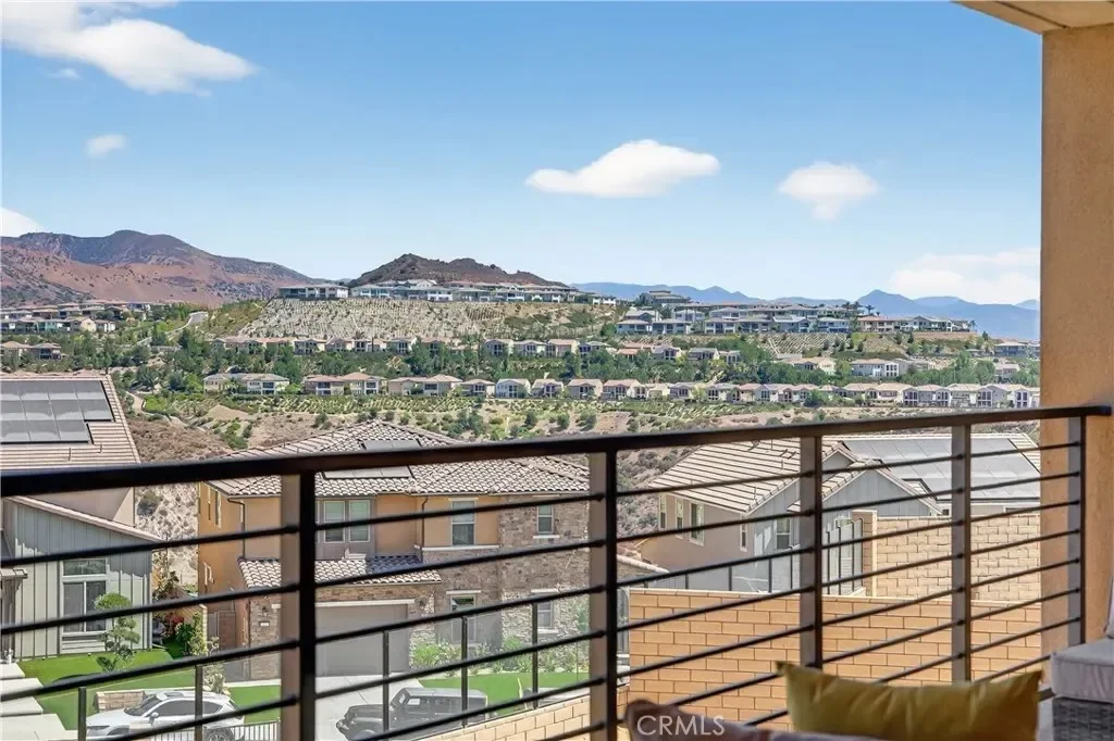 21219 Currant Ct, Los Angeles, California, United States. - Photo 4
