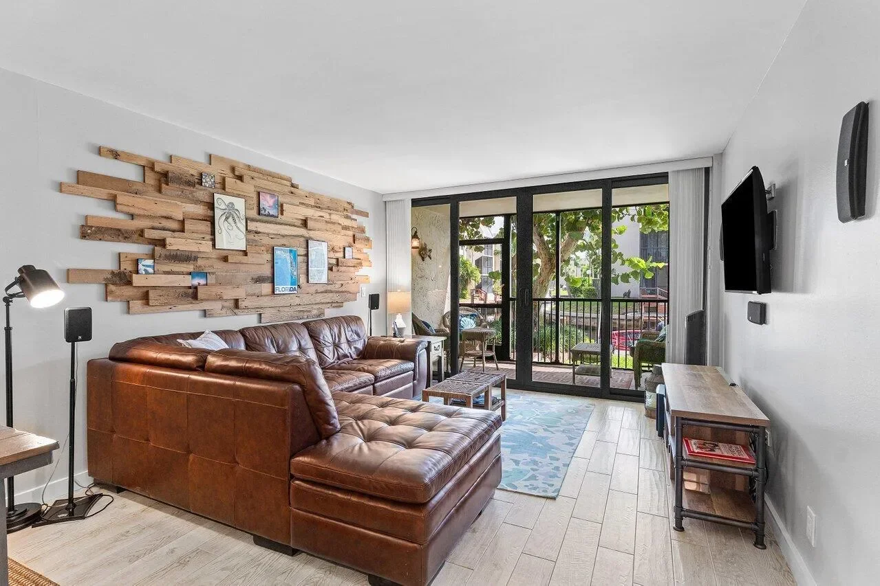 17 Royal Palm Way, Boca Raton, Florida, United States. - Photo 16