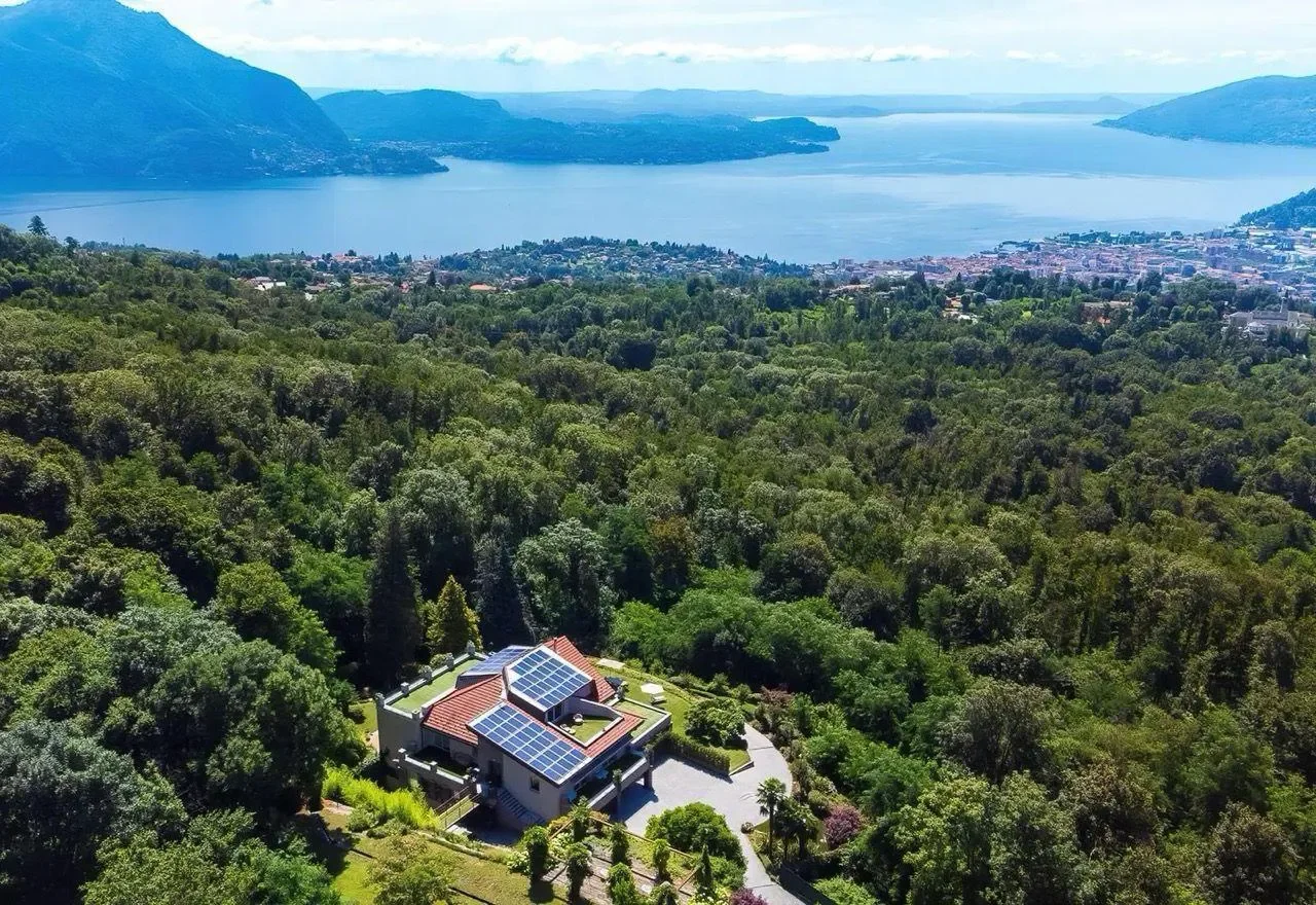 Contemporary Villa with Lake View – Verbania, Lake Maggiore