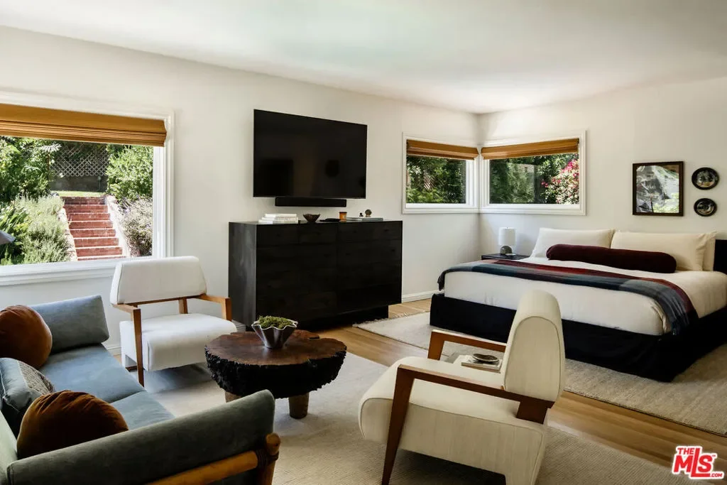 2003 El Cerrito Place, Los Angeles, California, United States. - Photo 24