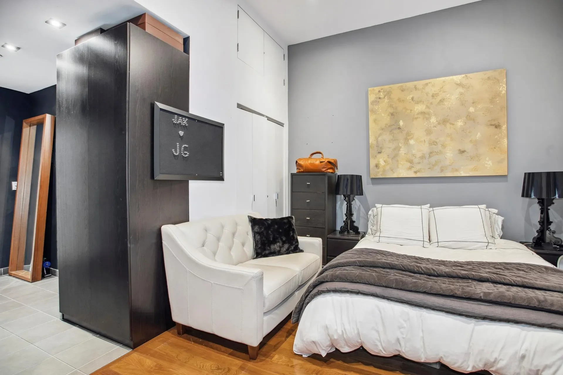 The Cocoa Exchange, 1 WALL STREET CT, New York, New York, United States. - Photo 2