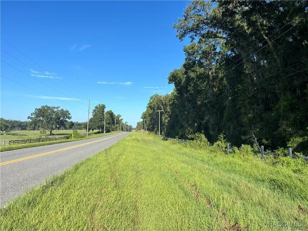 3261 E Stage Coach Trail, Inverness, FL 34452, Inverness, Florida, United States. - Photo 4