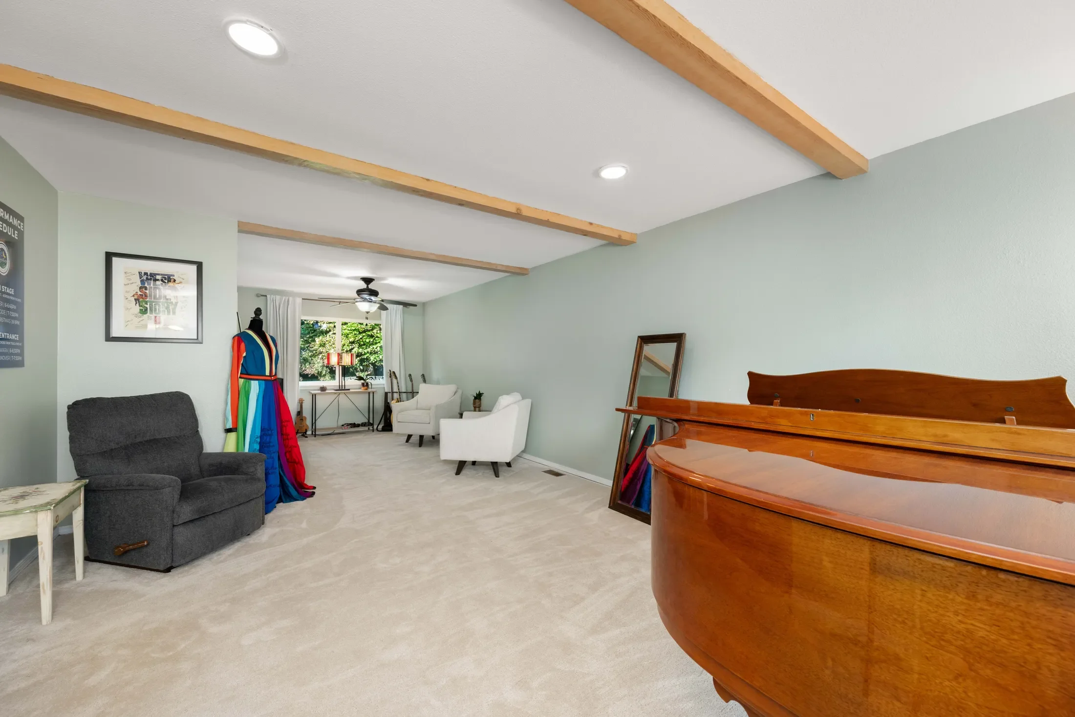 Gallery photo 2