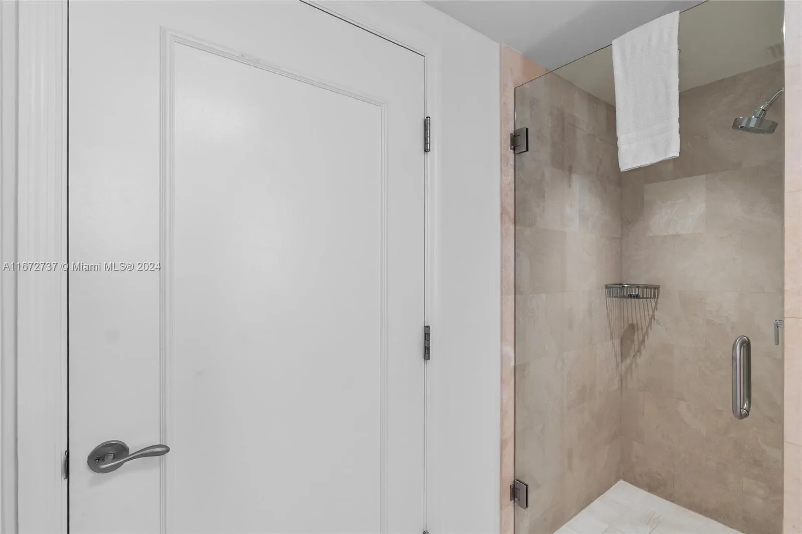 4401 Collins Ave 3202/3204, Miami Beach, Florida, United States. - Photo 33