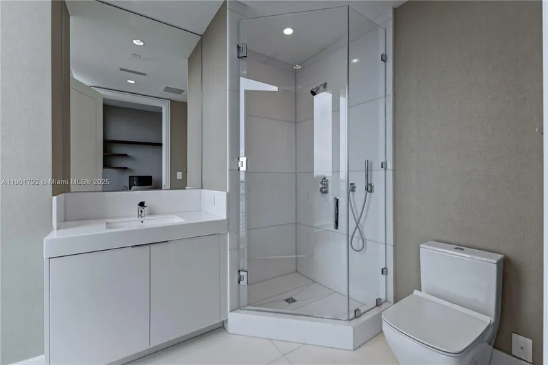 17975 Collins Ave N-1602, Golden Beach, Florida, United States. - Photo 18