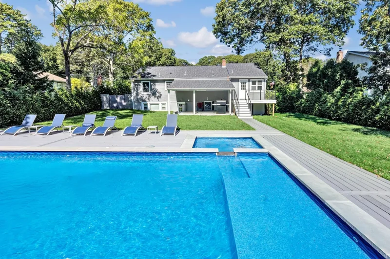 35 Suffolk Rd, Hampton Bays, New York, United States. - Photo 20