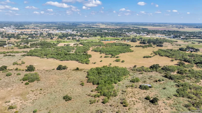 12153 E US Hwy 87 W, La Vernia, TX 78121, La Vernia, Texas, United States. - Photo 29