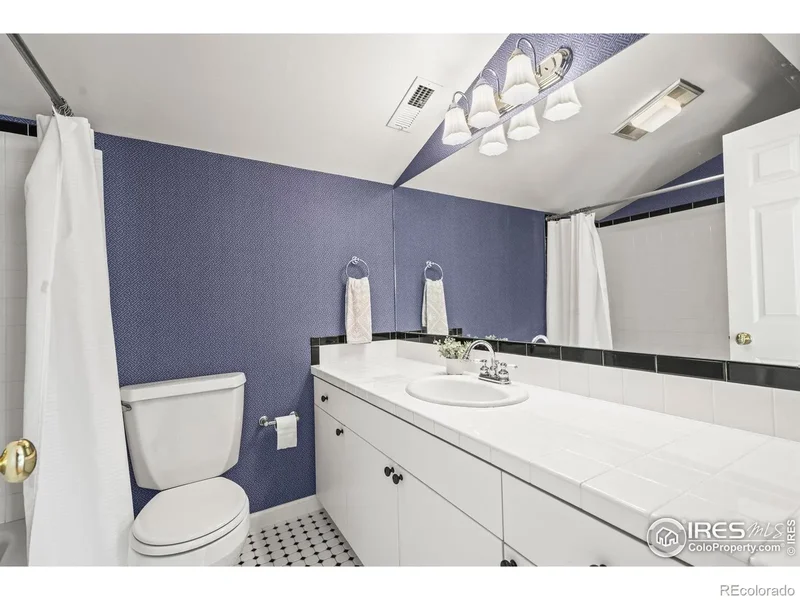 4697 Tanglewood Trail, Boulder, Colorado, United States. - Photo 38