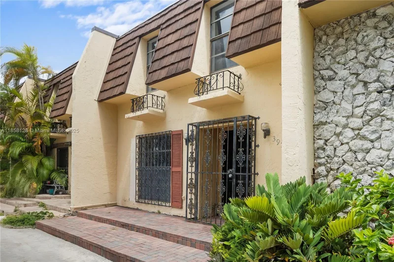 3973 NE 167th St, Golden Beach, Florida, United States. - Photo 15