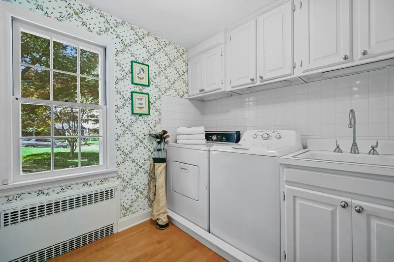 90 White Oak Road, Fairfield, CT, 06825, USA, Fairfield, Connecticut, United States. - Photo 21