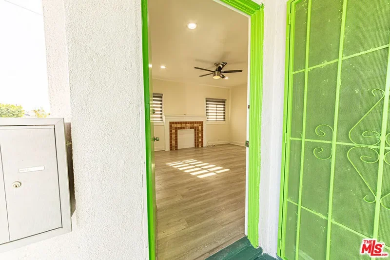 801 N Alexandria Avenue, Los Angeles, California, United States. - Photo 36