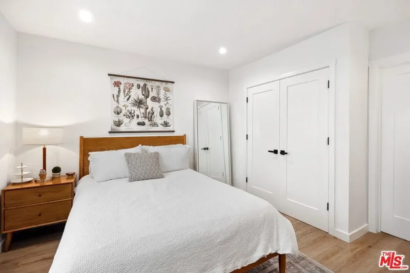 4852 S Centinela Avenue, Los Angeles, California, United States. - Photo 41