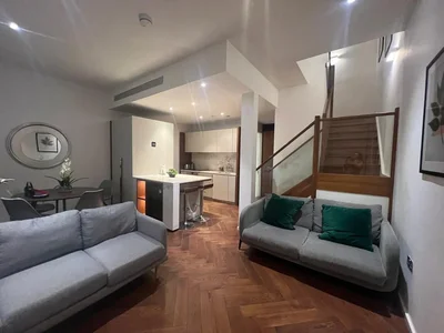 Thumbnail 10