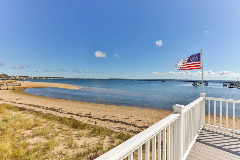 337 Commercial Street , Provincetown, MA 02657, Provincetown, Massachusetts, United States. - Photo 30