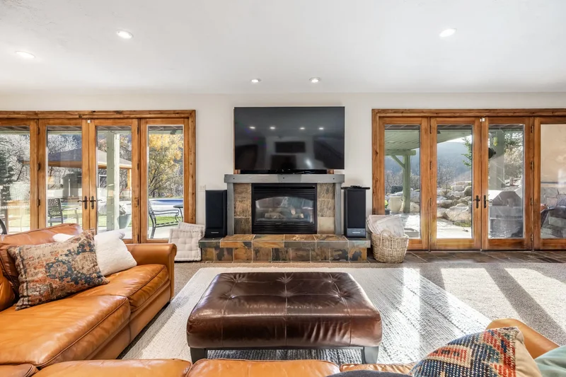 2091 S Windsor Park Circle, Bountiful, UT 84010, Bountiful, Utah, United States. - Photo 74