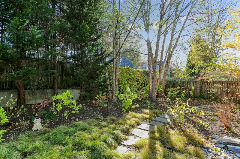5502 Roosevelt Street , Bethesda, MD 20817, Bethesda, Maryland, United States. - Photo 56