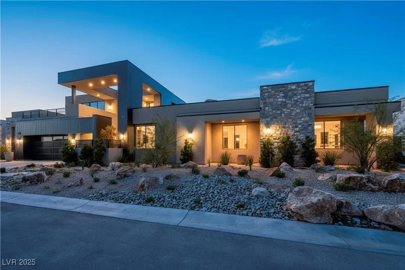 Single Family Residence in Las Vegas