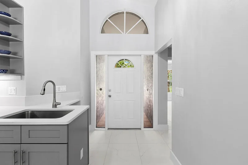 530 22nd Avenue NW, Naples, FL 34120, Naples, Florida, United States. - Photo 2