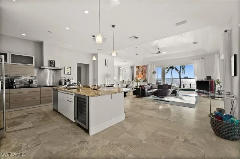5625 Riverside Drive, Cape Coral, Florida, United States. - Photo 32