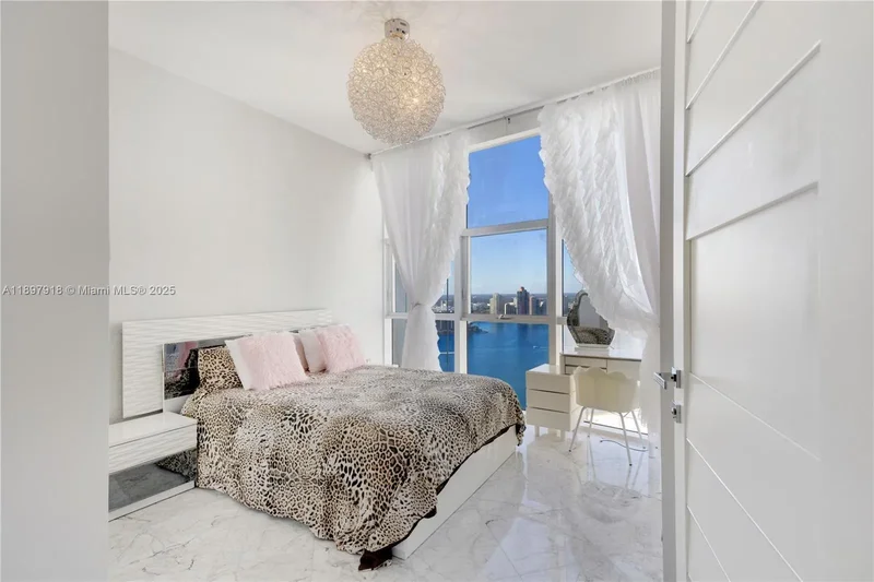 18101 Collins Ave 4609, Golden Beach, Florida, United States. - Photo 44