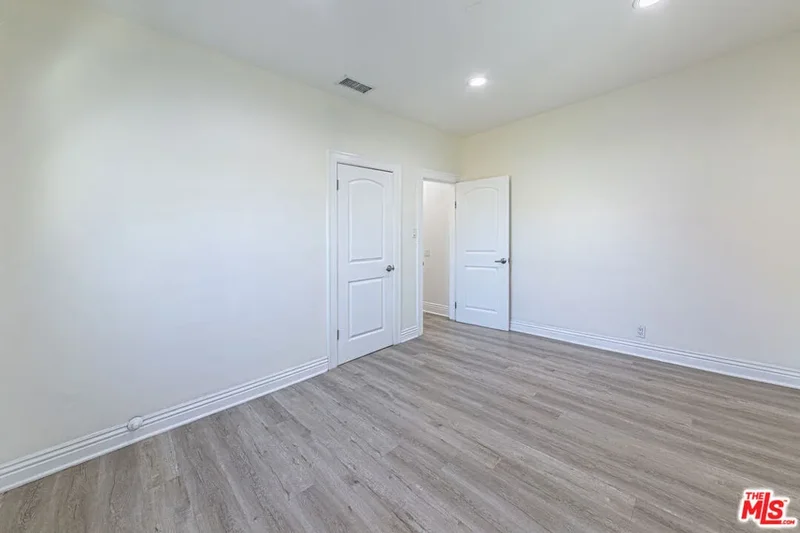 801 N Alexandria Avenue, Los Angeles, California, United States. - Photo 48
