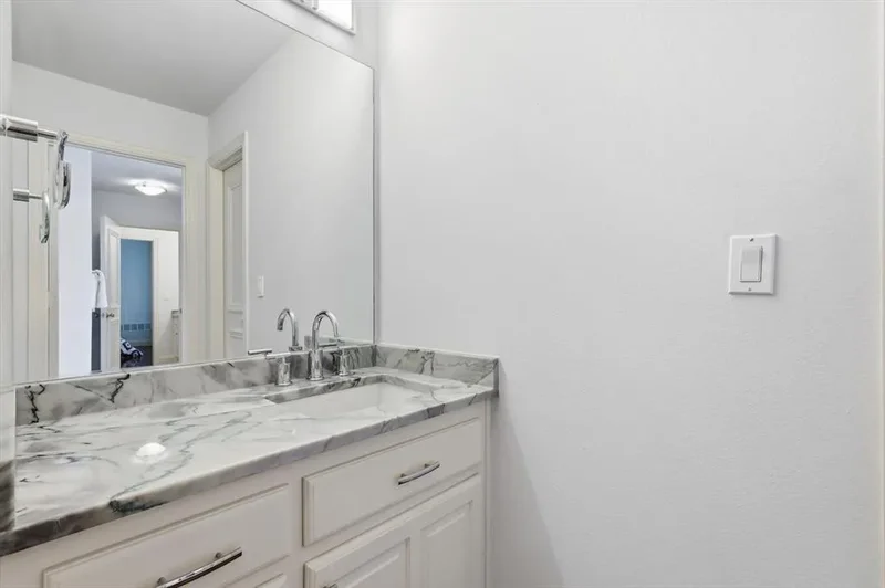5917 Davenhill Court, Plano, Texas, United States. - Photo 28
