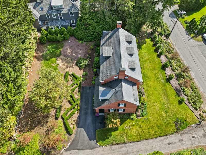 5 Crofut St, Pittsfield, MA 01201, Pittsfield, Massachusetts, United States. - Photo 57