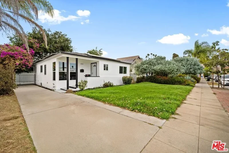 Single Family Residence in Los Angeles
