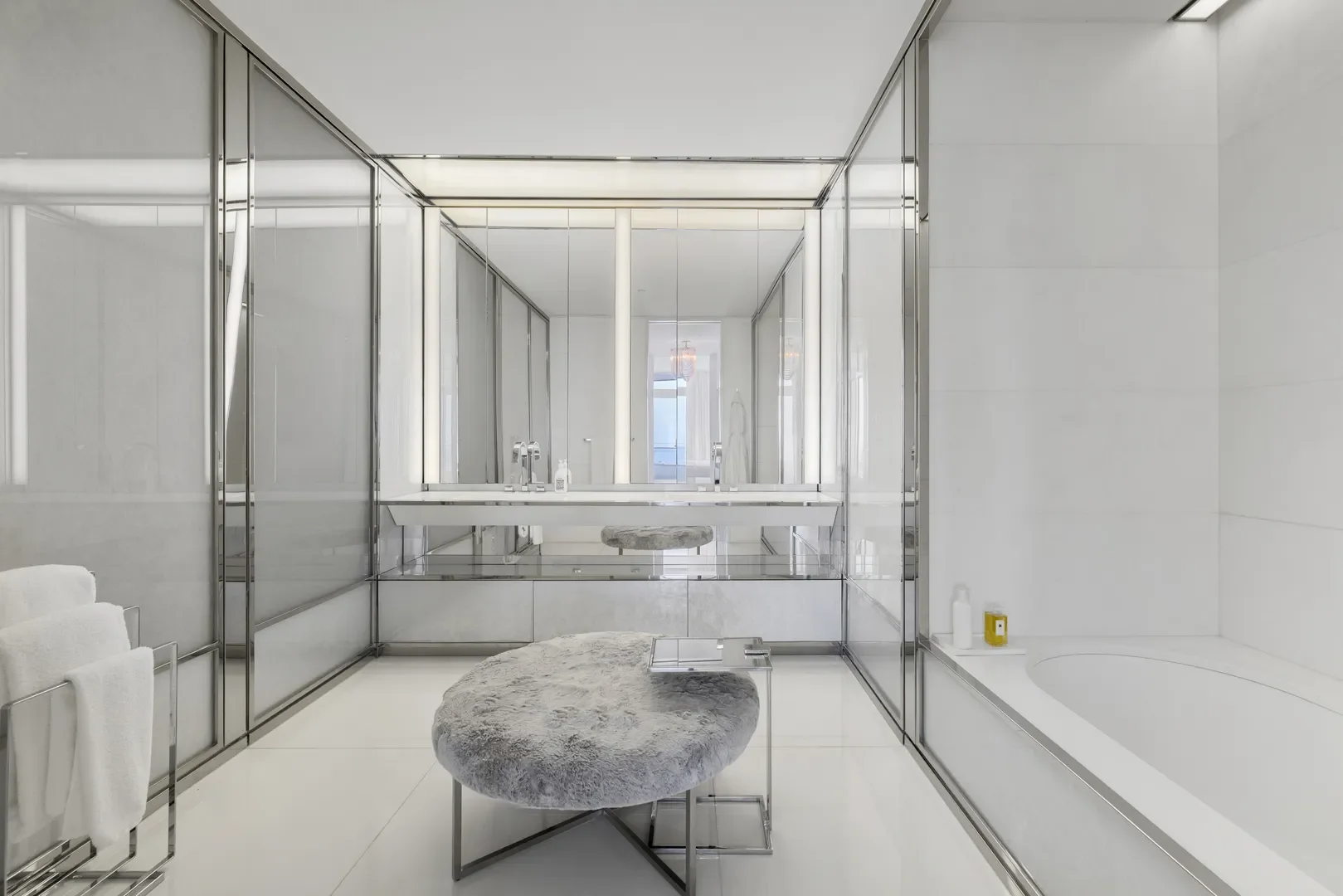 3315 Collins Ave, Miami Beach, Florida, United States. - Photo 5
