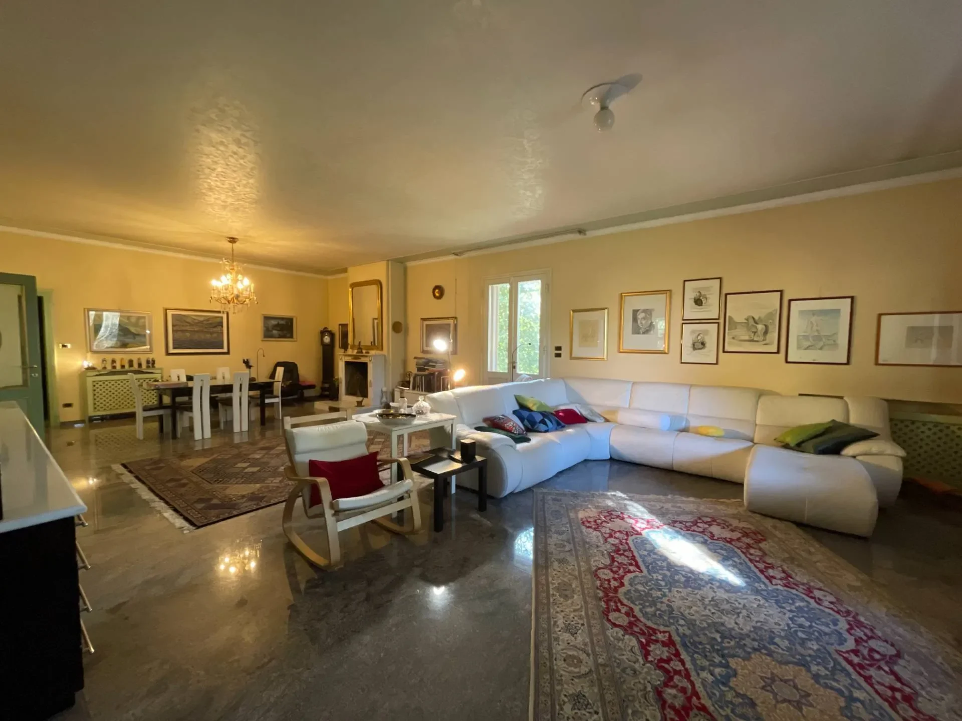 Gallery photo 2