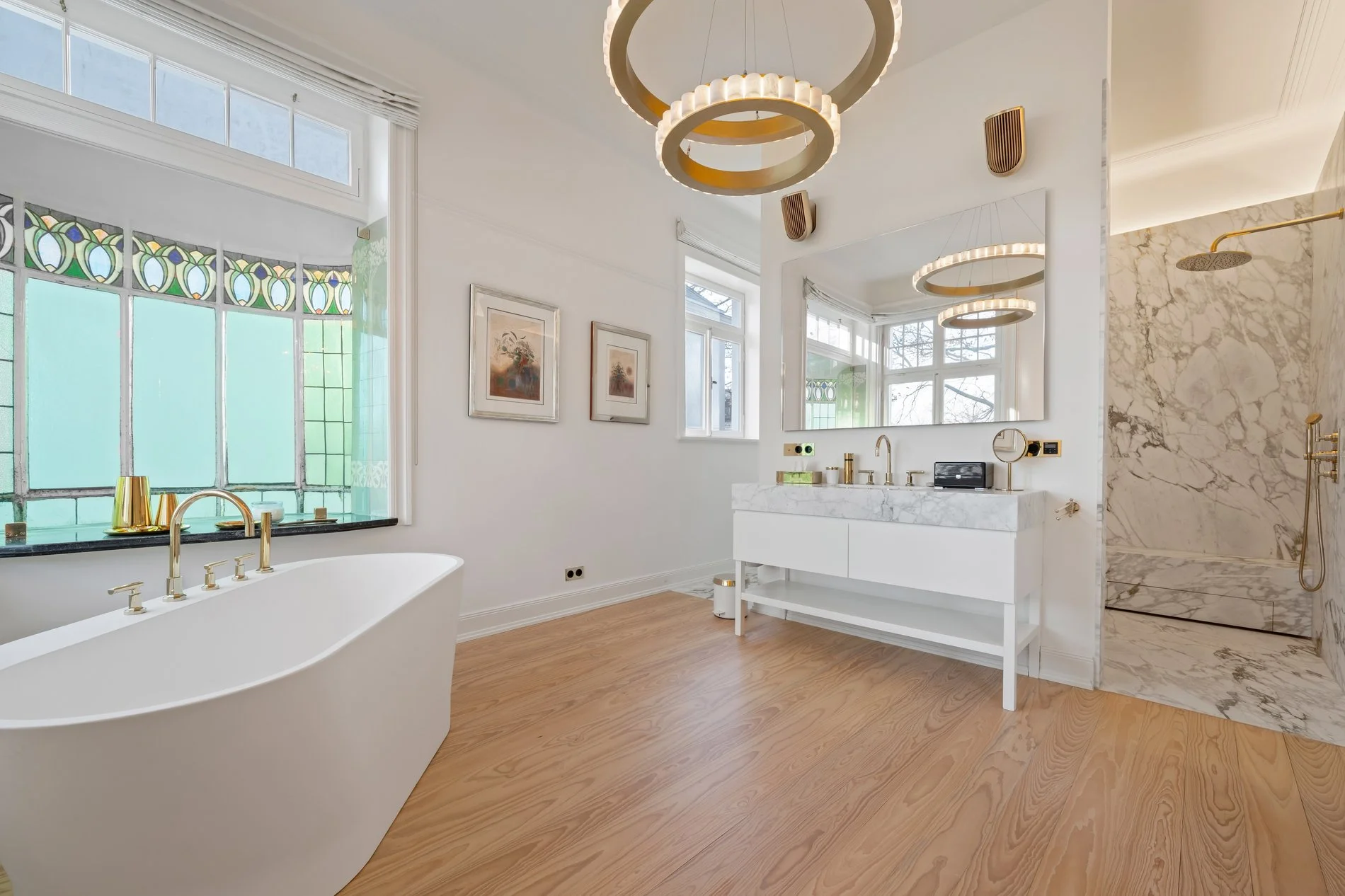 Gallery photo 4