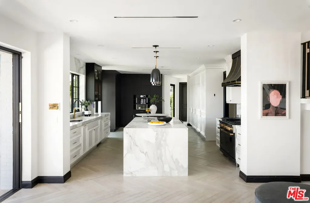 10932 Savona Road, Los Angeles, California, United States. - Photo 43