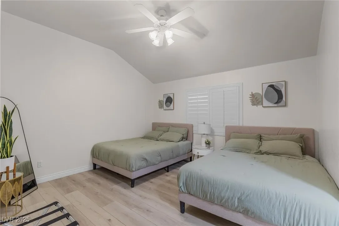 7471 Darby Avenue, Las Vegas, Nevada, United States. - Photo 33