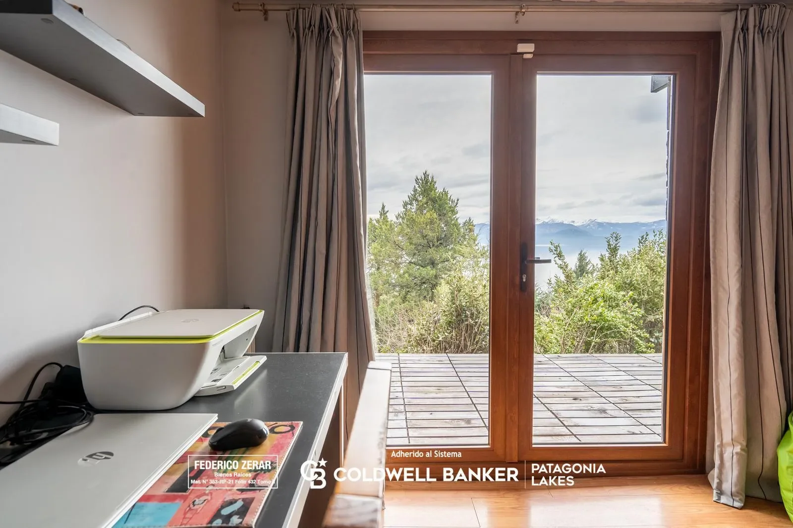 VENTA - Exclusiva casa de 8 ambientes, 5 dormitorios, 6 baños en barrio Las Vertientes, Bariloche, San Carlos de Bariloche, Río Negro, Argentina. - Photo 7